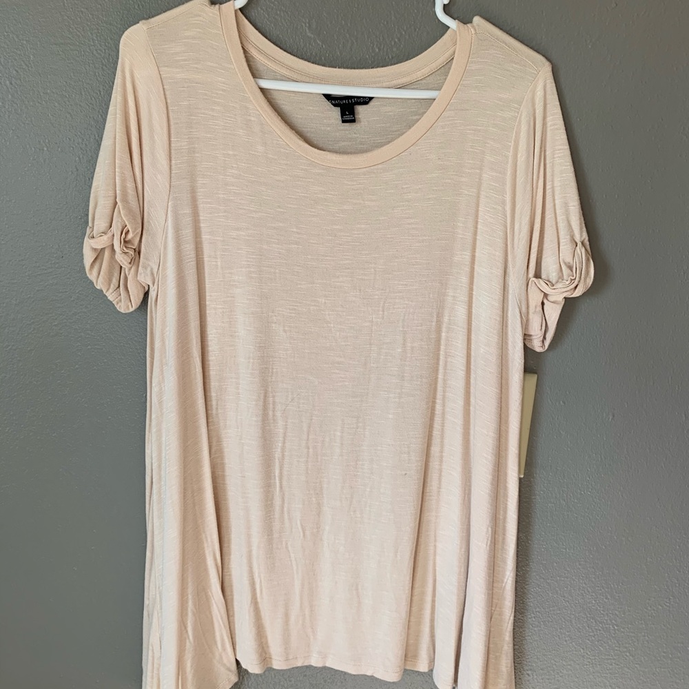Peach tee